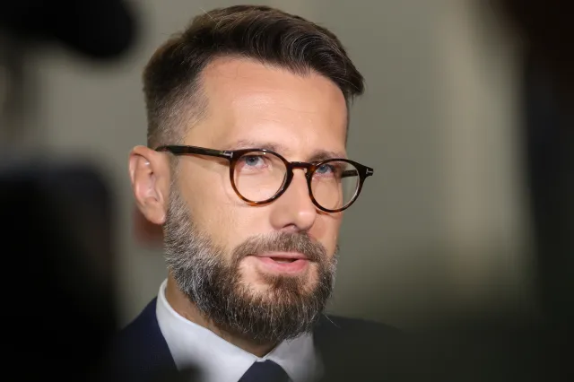 Szef komisji spraw zagranicznych o aferze wizowej: Partia nie będzie nikogo chronić