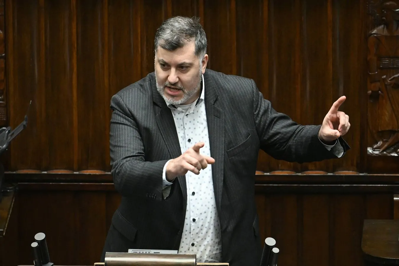 Niemałe zaskoczenie. Dziambor wystartuje w wyborach. Przyjęła go...