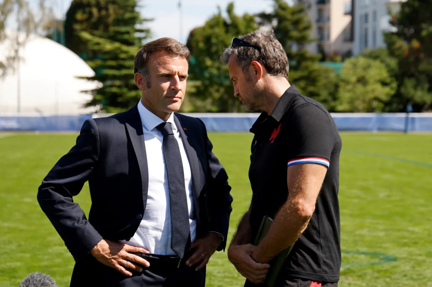 Bez abai we francuskich szkołach? Macron popiera rządowy zakaz