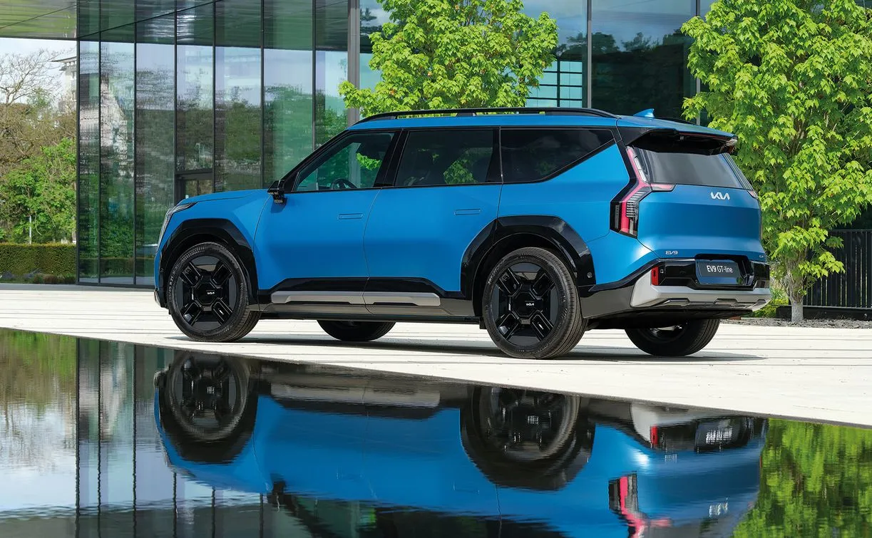 kia-ev9-gtline-37816921.jpg