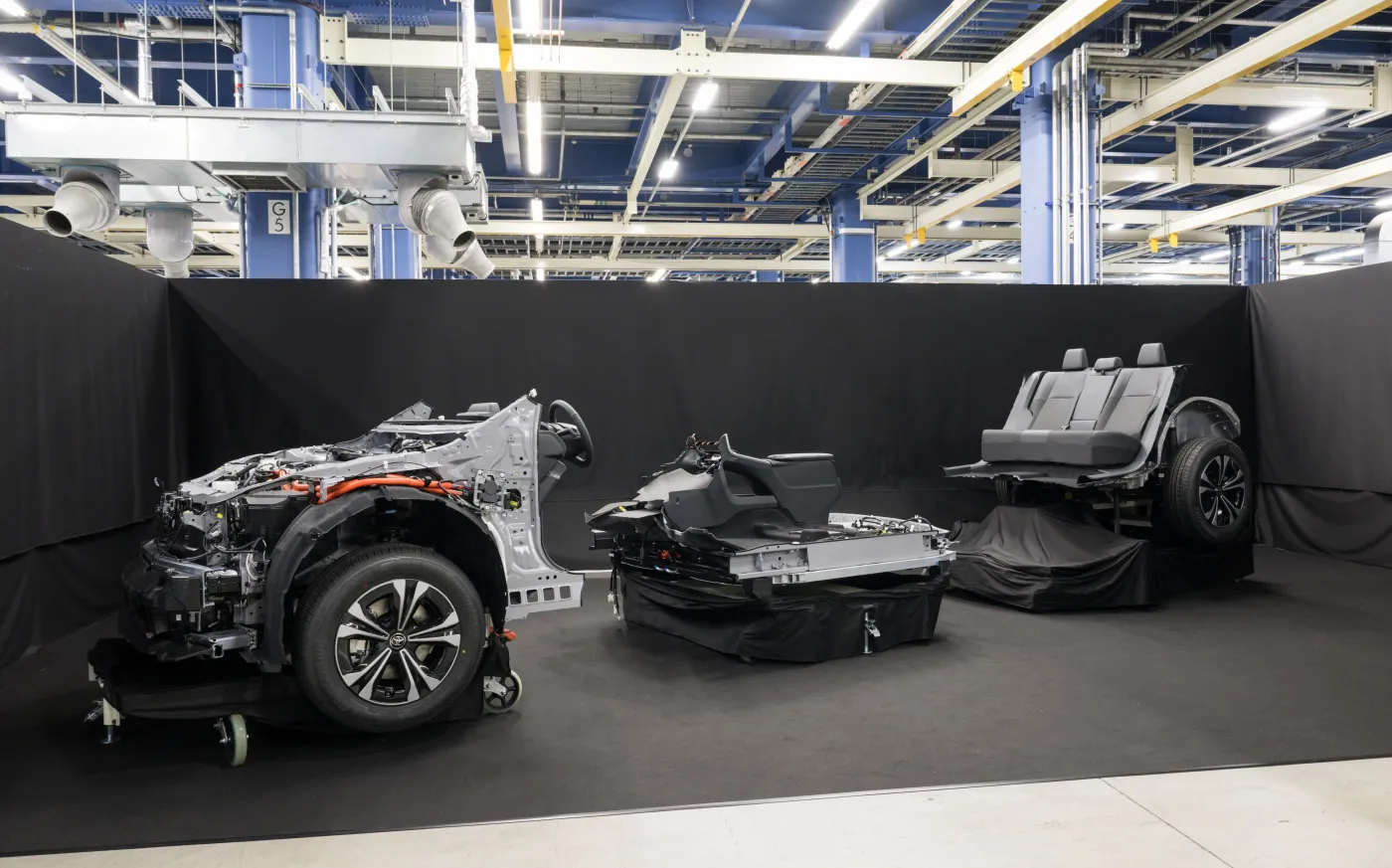 Toyota wdraża innowacyjne procesy produkcyjne. Nowy typ baterii coraz bliżej