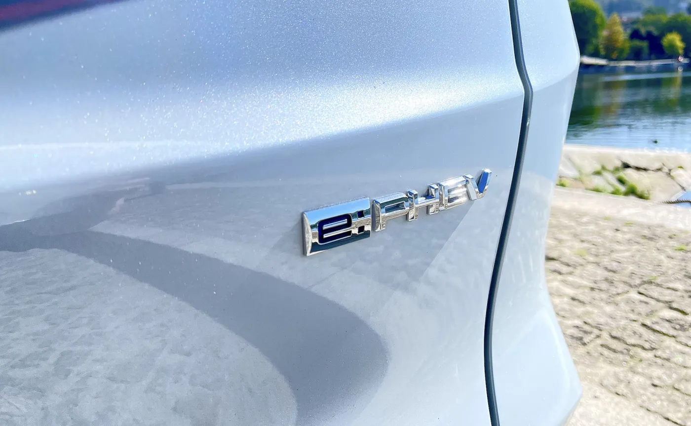 honda-crv-ephev-37927842.jpeg