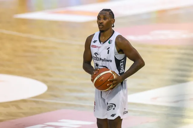 Koszykarze Legii Warszawa krok bliżej Ligi Mistrzów FIBA
