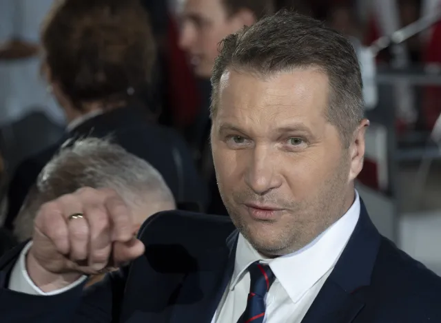 Czarnek: Przestrzegałbym przed nawoływaniem do rewolucyjnych zmian w PiS