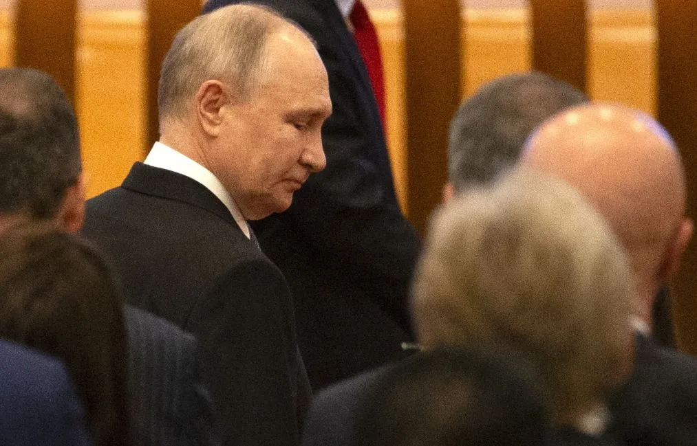 "Każdy kto mu powie, straci czapkę lub głowę". Putin nieświadom prawdziwej sytuacji...