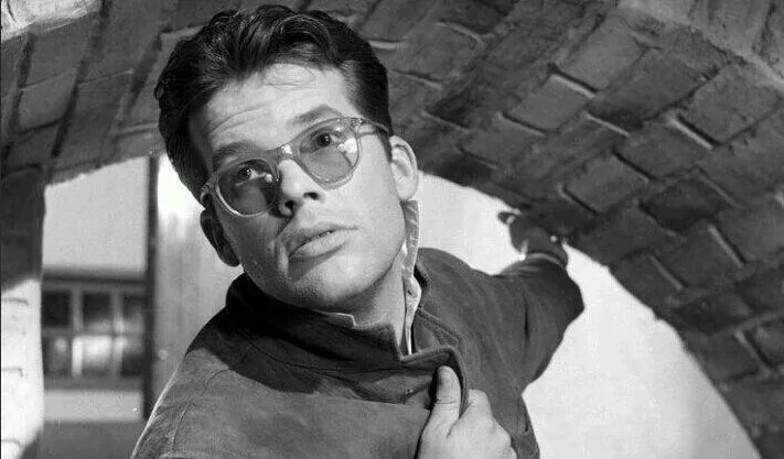 Wokół jego śmierci powstało wiele mitów. Jak naprawdę zginął Zbigniew Cybulski?