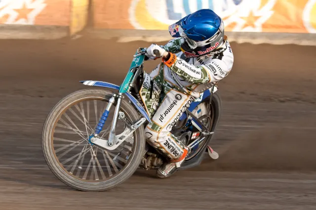 Jarosław Hampel będzie ścigał się w barwach Falubazu Zielona Góra