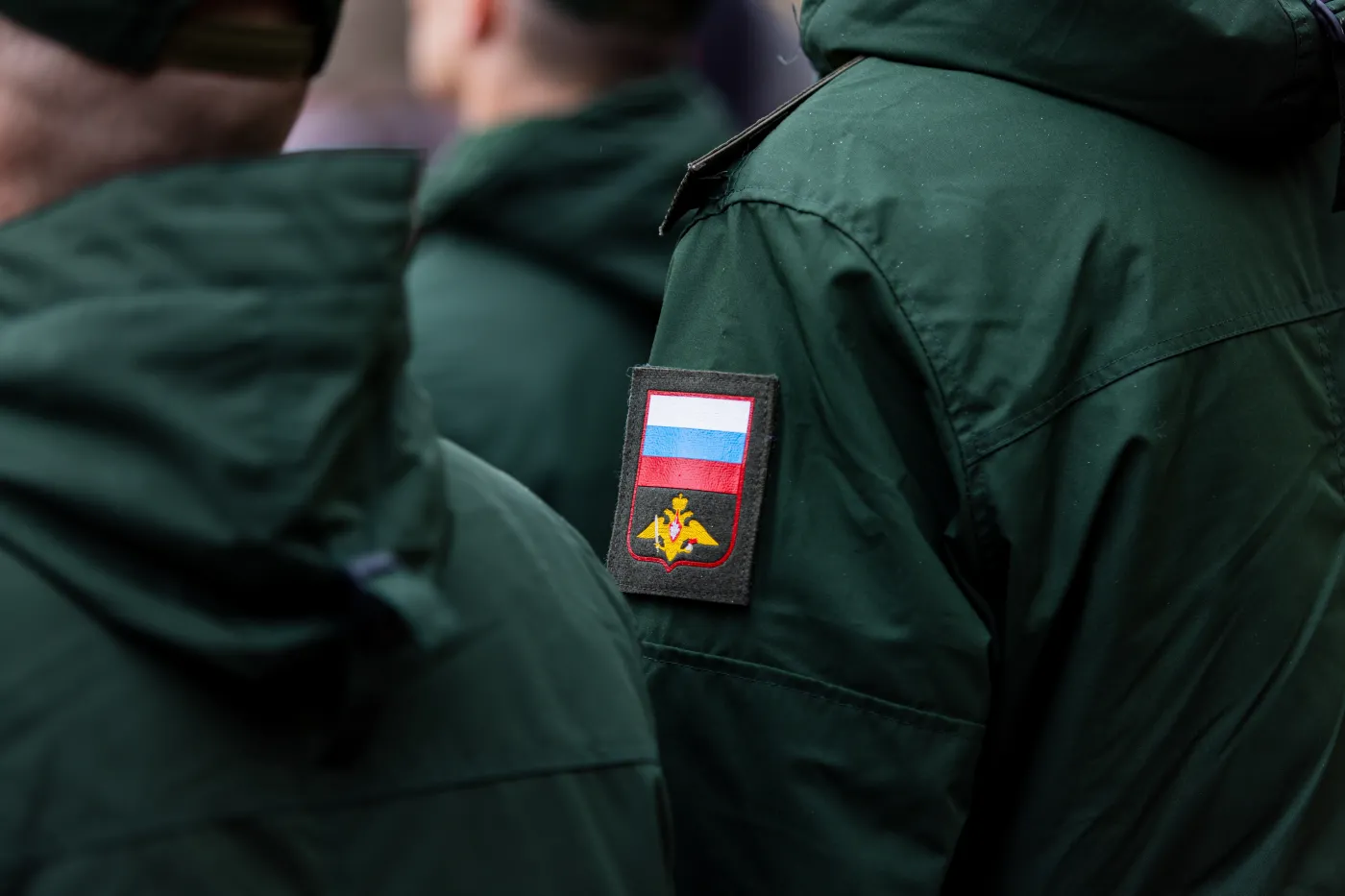 Rosjanie przerzucają "ogromne ilości sprzętu i żołnierzy"