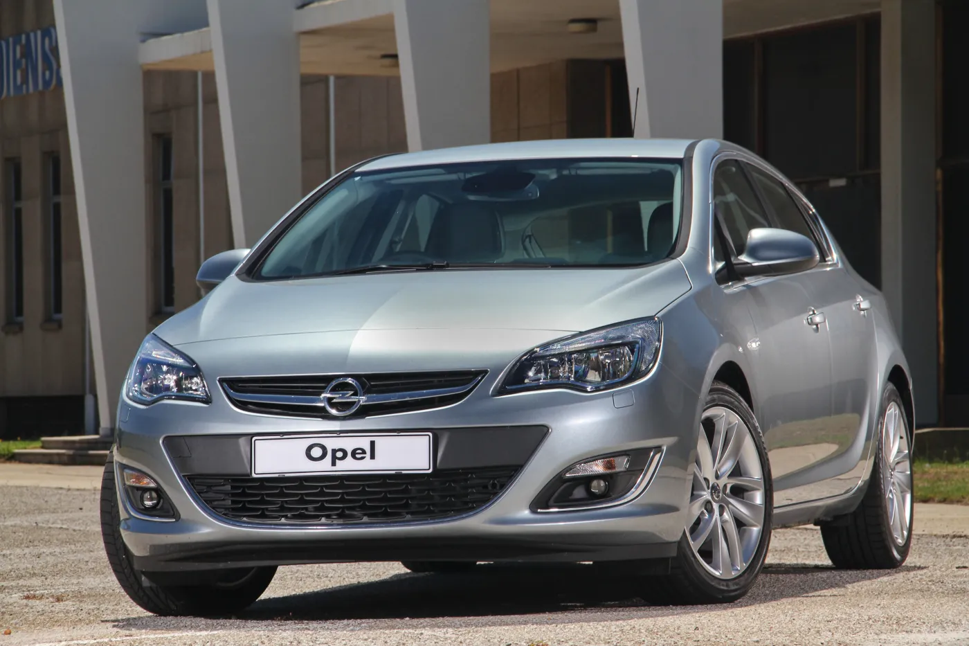 opel-astra-310-38012689.jpeg