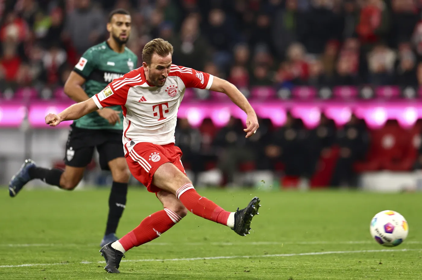 Harry Kane strzelił 20. gola. 23. mecz z rzędu Bayeru bez porażki [WIDEO]