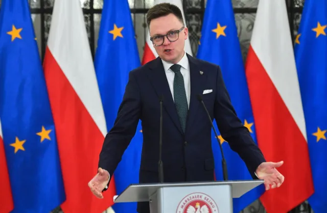 Biedroń nazwał Hołownię "tchórzem". "Jak go spotkam..."