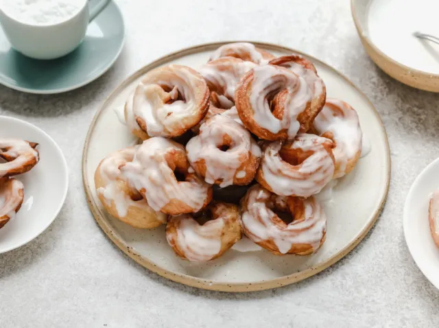 Jak zrobić lukier? Porady i przepisy na idealny dodatek do wypieków