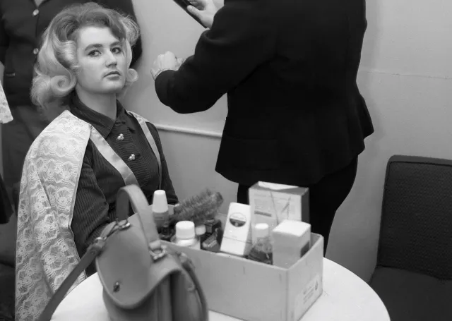 Pani Walewska, Zielone Jabłuszko... To były kultowe kosmetyki PRL-u  [FOTO]