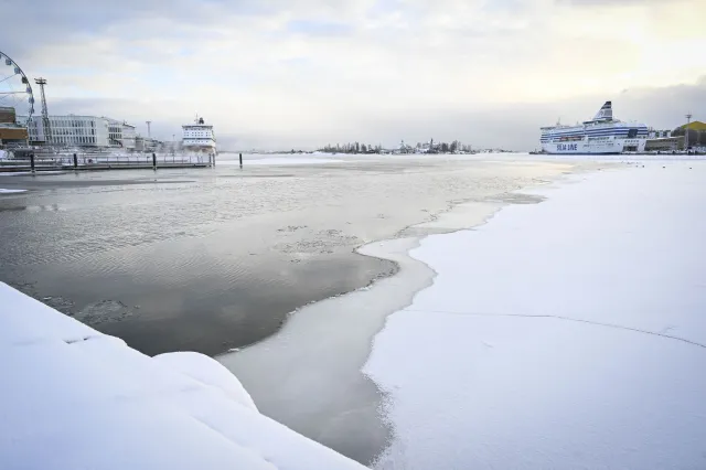 Rekord zimna w Finlandii. Opóźnione pociągi, wstrzymane budowy