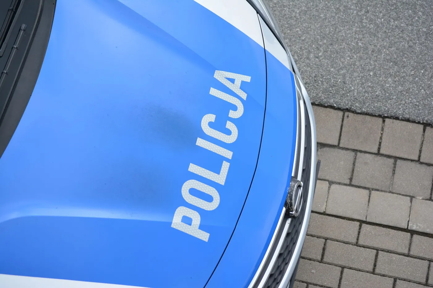 Ciało policjanta z raną postrzałową znaleziono na terenie komendy w Zgierzu
