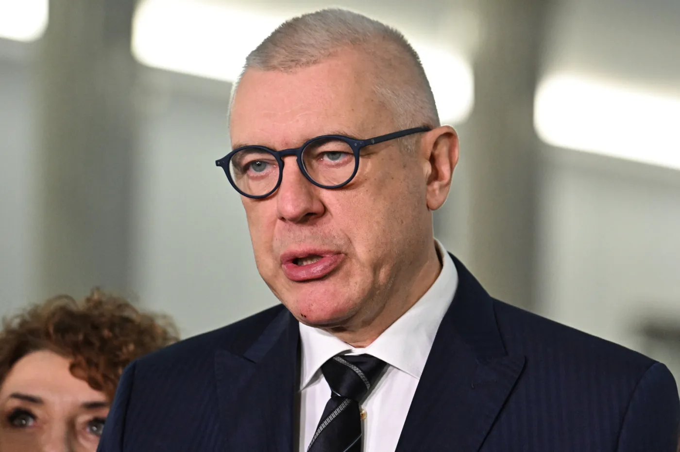 Przerwał dziennikarce wywiad. Ekspertka o zachowaniu Giertycha