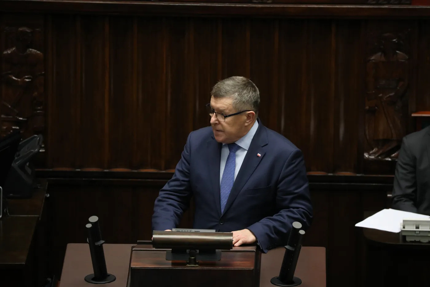 Polityk PiS do liderów PO: Przeproście Glapińskiego