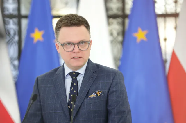 Hołownia o "bezprzykładnej agresji Macierewicza", aborcji w Sejmie i podduszaniu strażników