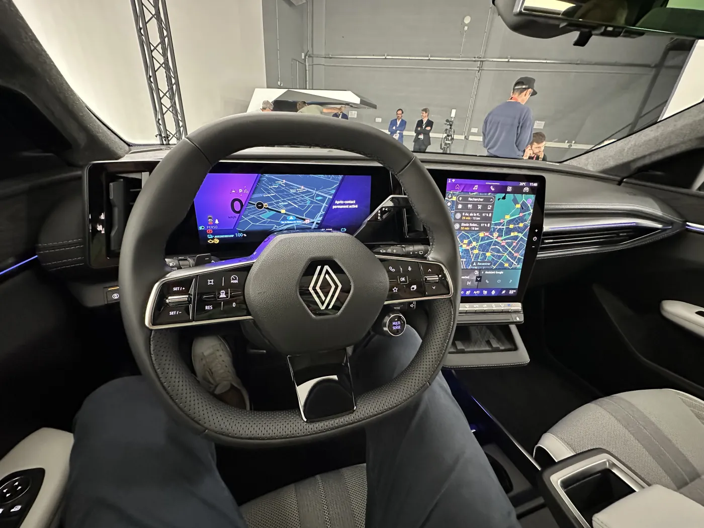 renault-scenic-37908413.jpg