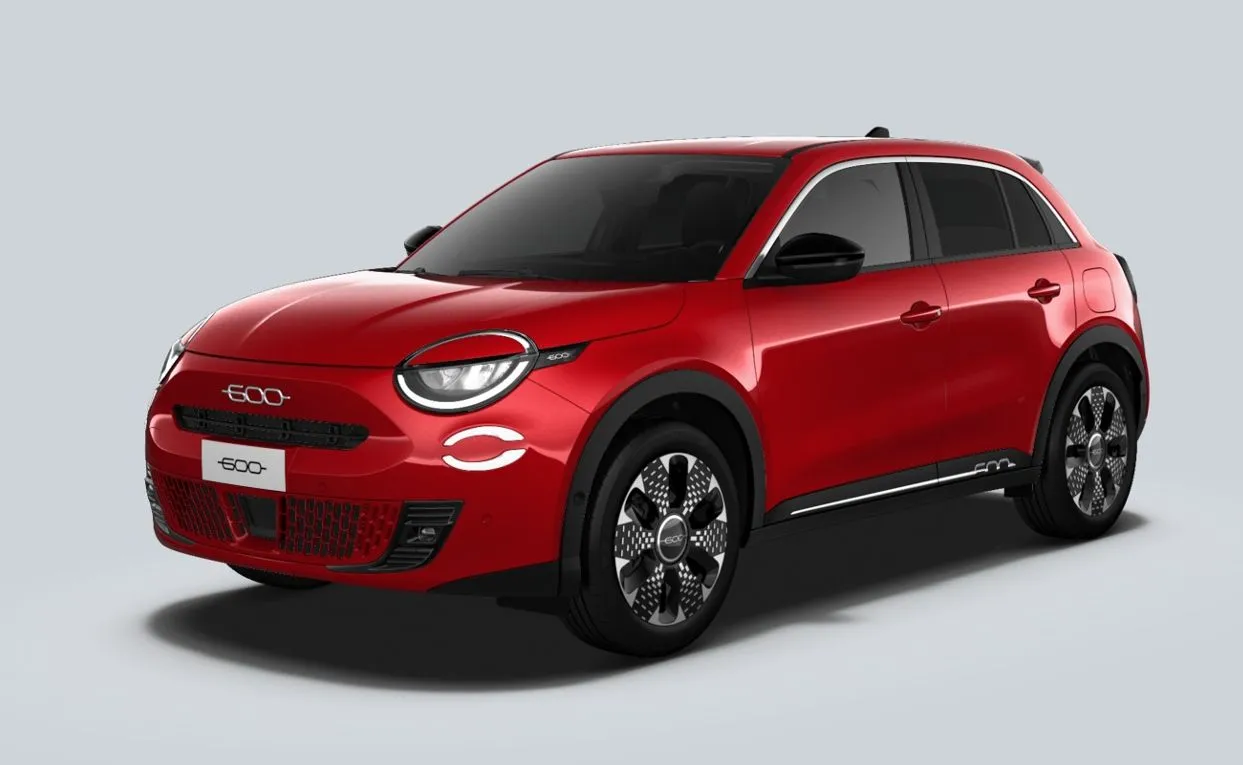 fiat-600-hybrid-38110923.jpg