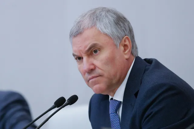 Wołodin radził Putinowi ostrą grę z Zachodem. "Eksport chaosu za granicę"