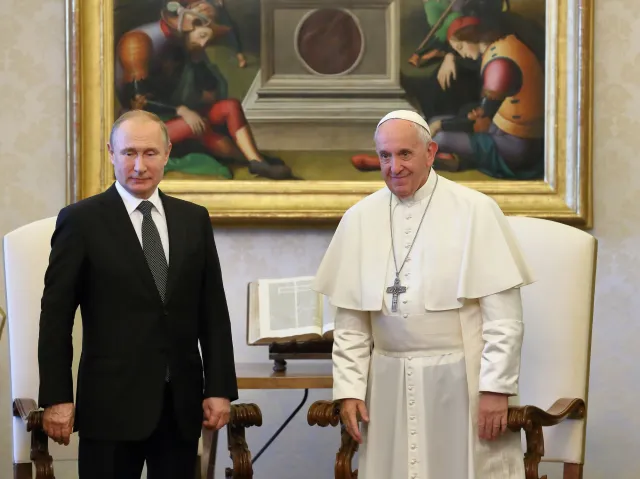 Papież Putina? Oto dlaczego Franciszek jest pobłażliwy dla rosyjskiego dyktatora