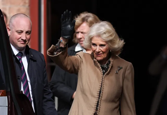 Królowa Camilla podczas historycznego wyjścia. Wsłuchała się w rady Elżbiety II
