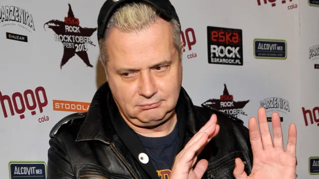 Znany wokalista miał krwotok wewnętrzny.  "Lekarze ledwie mnie wyratowali"