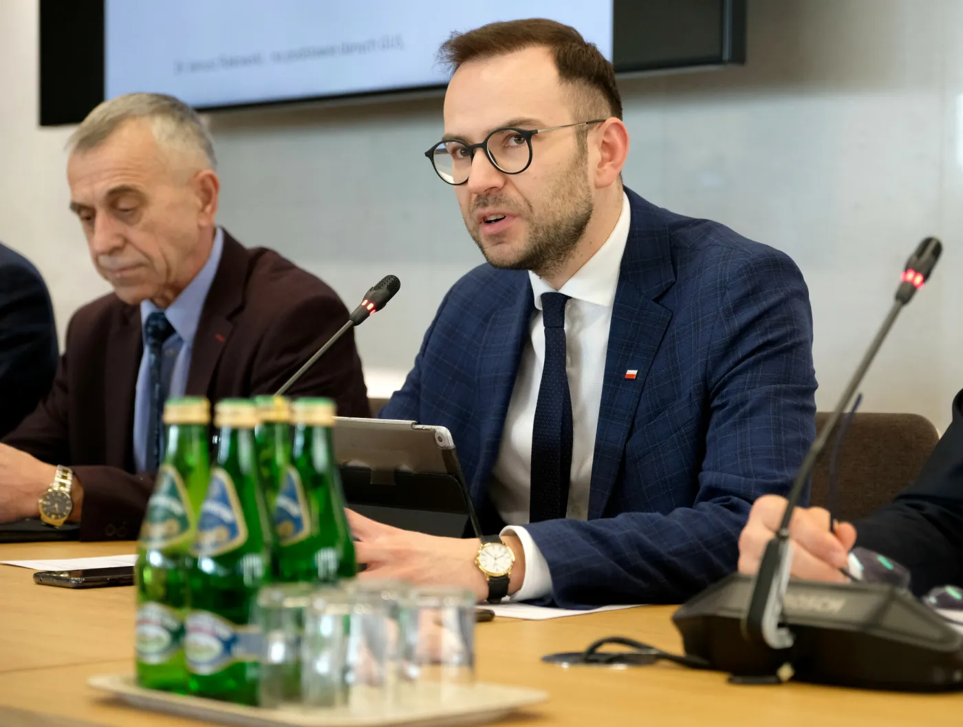 Proboszcz poparł polityka. Musiała interweniować kuria