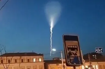 Rosjanie zobaczyli na niebie coś przerażającego. Ministerstwo uspokaja...