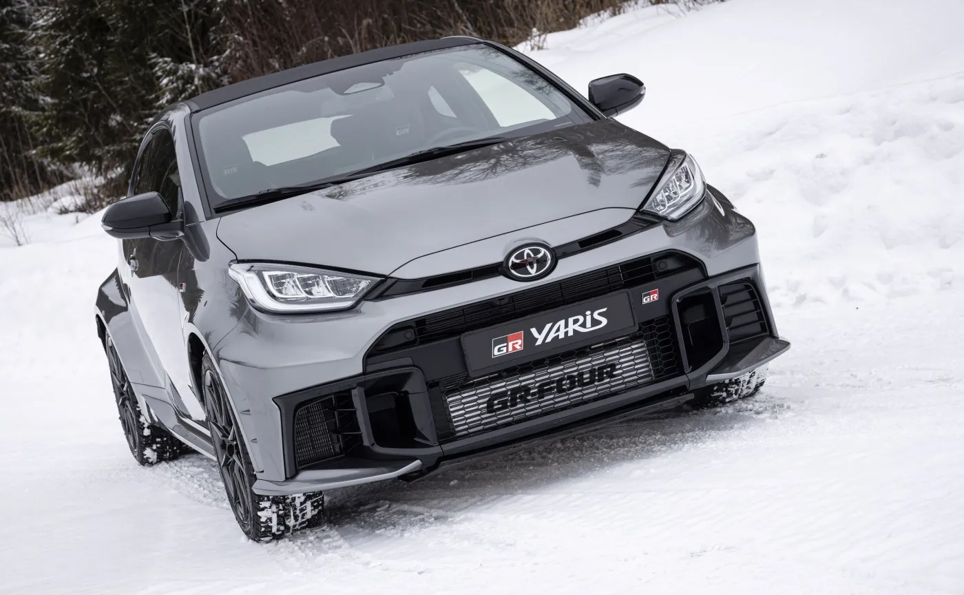 toyota-gr-yaris-38113826.jpg