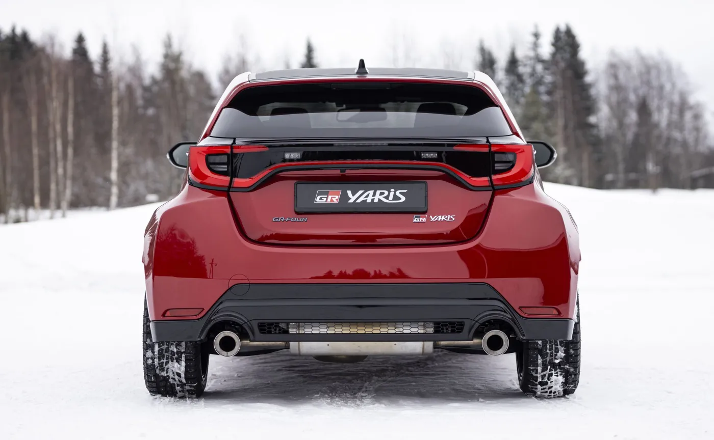 toyota-gr-yaris-38113829.jpg