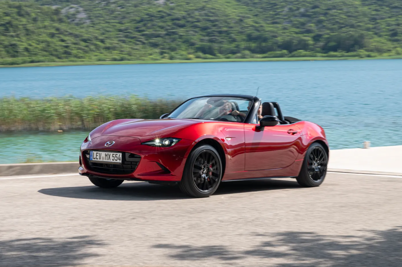 mazda-mx5-2024-38216098.jpg
