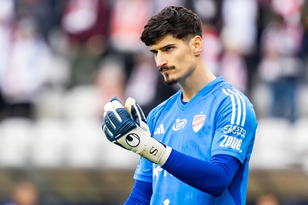 Raków sprzedał bramkarza do Sportingu. Rekordowa kwota transferu