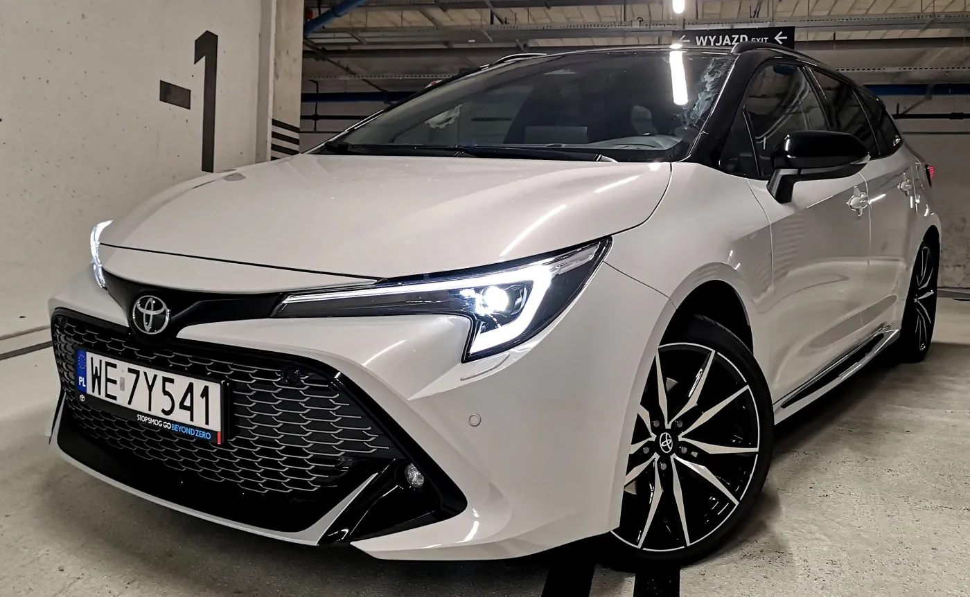 Toyota Corolla rozbiła bank! Hybrydy 5. generacji od ręki. Jakie różnice?