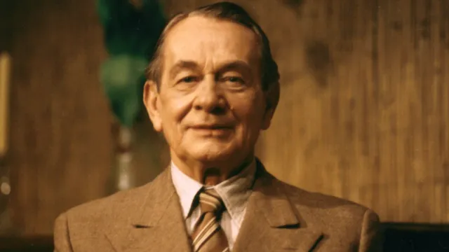 Bard powstańczej Warszawy. Mieczysław Fogg koncertował w szpitalach i schronach