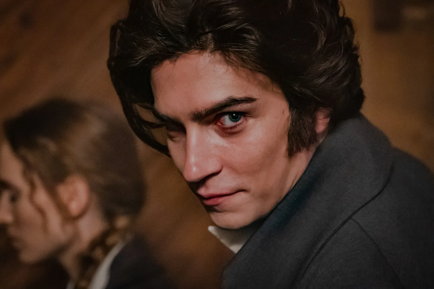 Nikodem Rozbicki jako Adam Mickiewicz. Płomienny romans, spiski i walka z konwenansami [WIDEO]