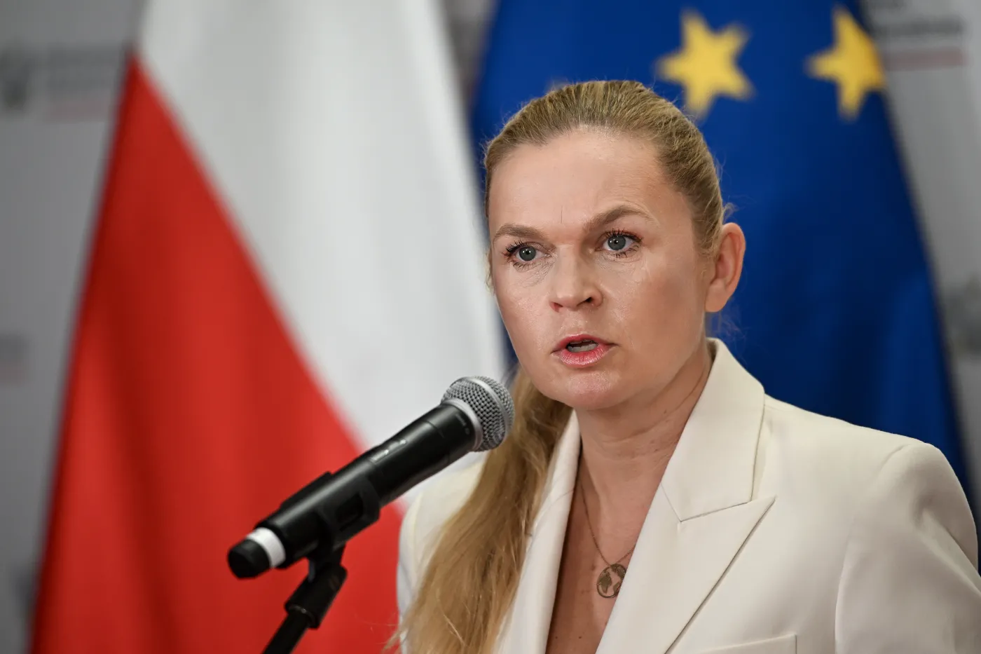 Barbara Nowacka: Patriotyzm to nie jest wymachiwanie flagą i krzyczenie "Polska"