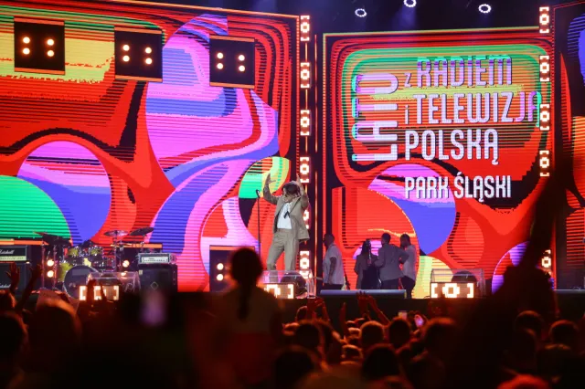 "Lato z Radiem i Telewizją Polską". Stachursky apeluje, Dawid Kwiatkowski porywa do tańca [FOTO]