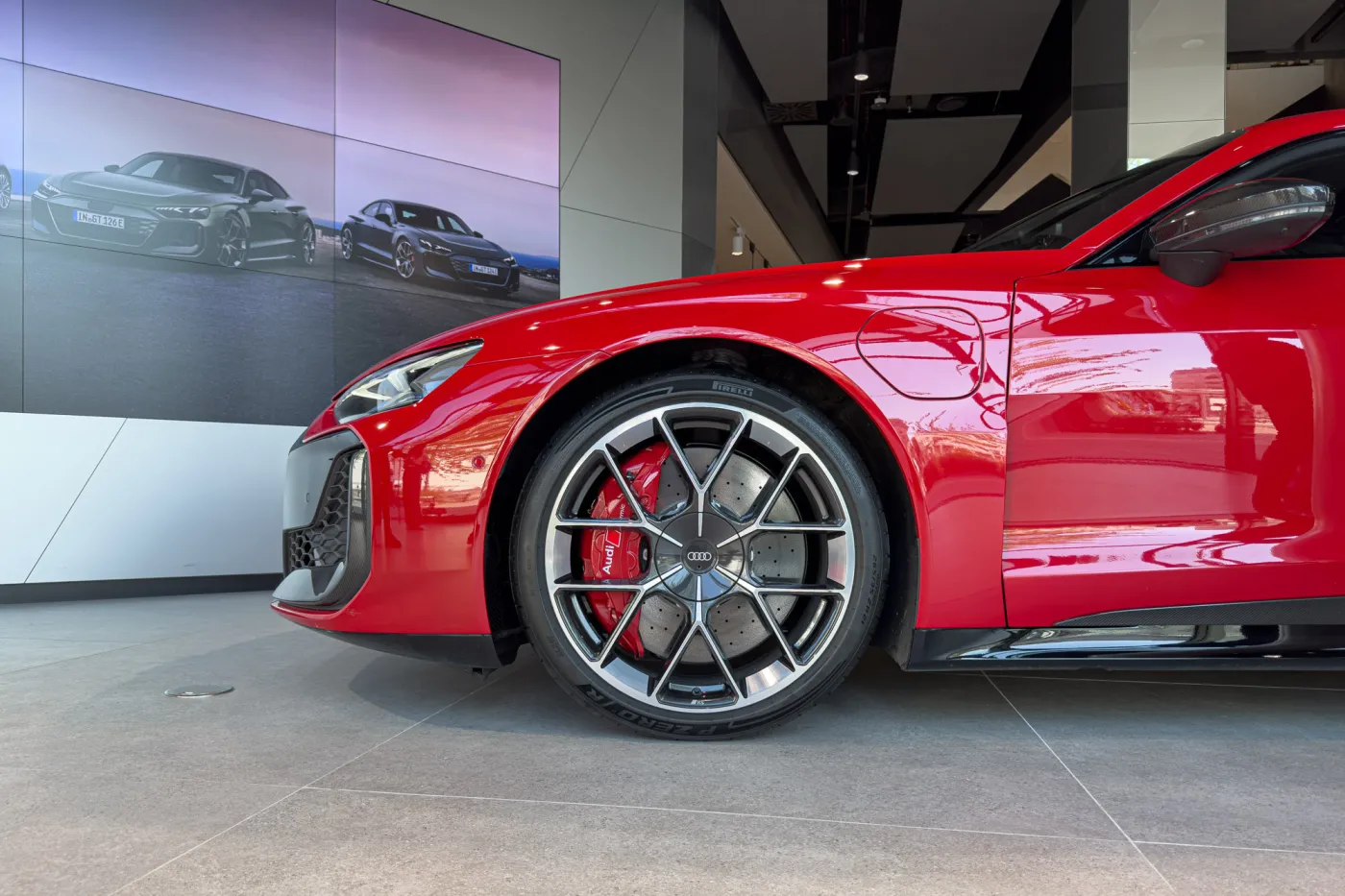 audi-rs-etron-gt-38276956.jpg