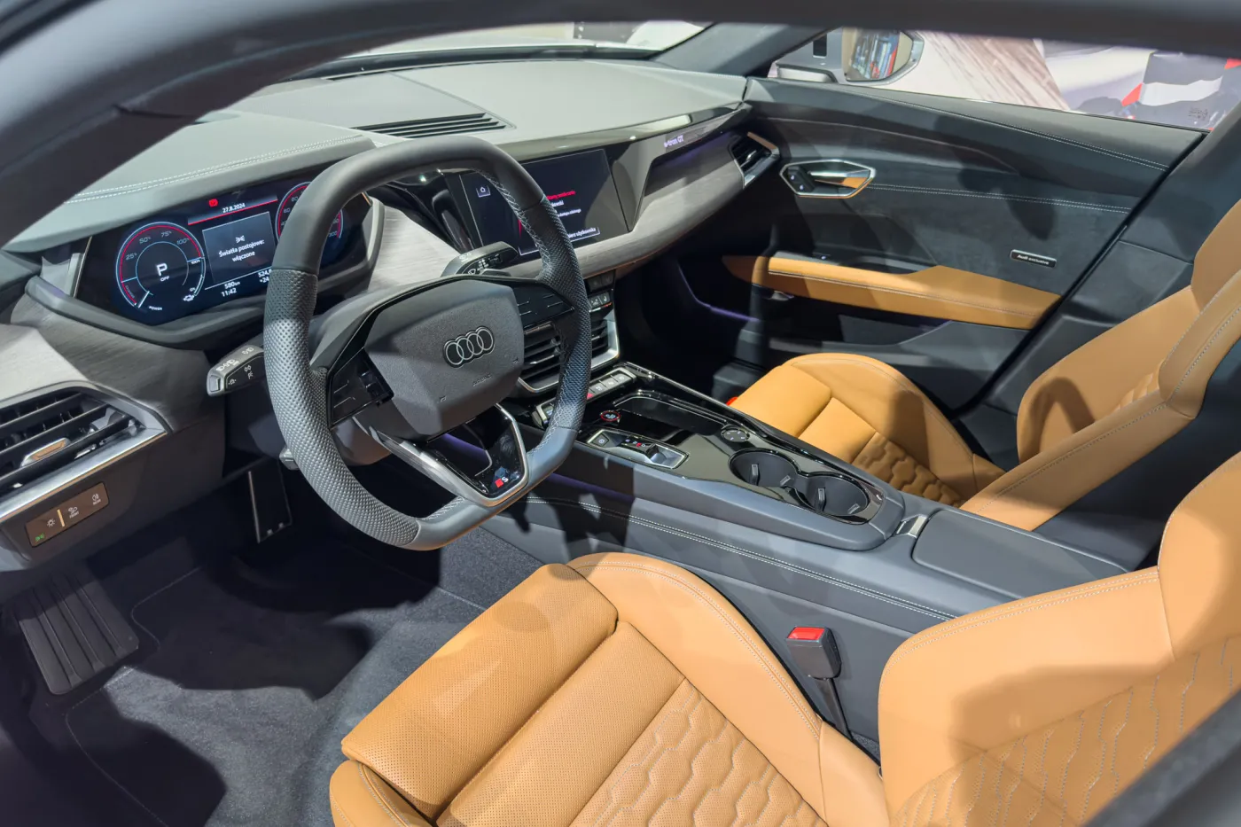 audi-s-etron-gt-38276939.jpg