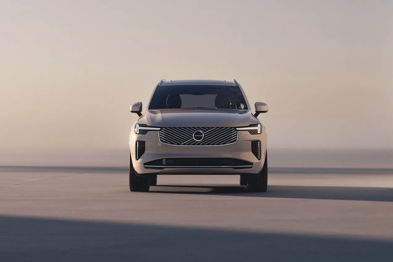 nowe-volvo-xc90-38283588.jpg
