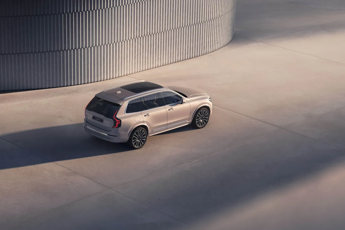 nowe-volvo-xc90-38283612.jpg