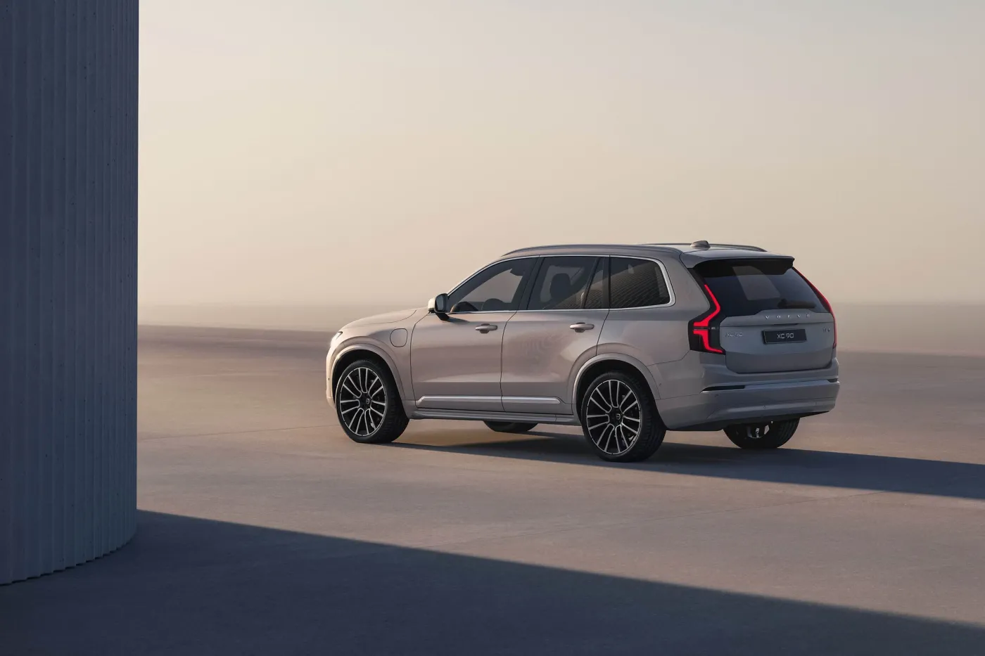 nowe-volvo-xc90-38283624.jpg