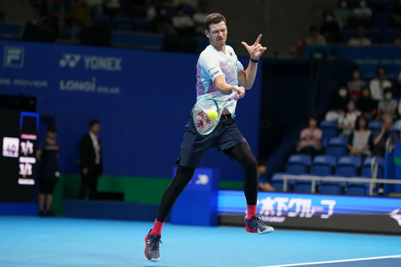 11 asów nie wystarczyło. Hurkacz wyeliminowany w 2. rundzie turnieju w Tokio