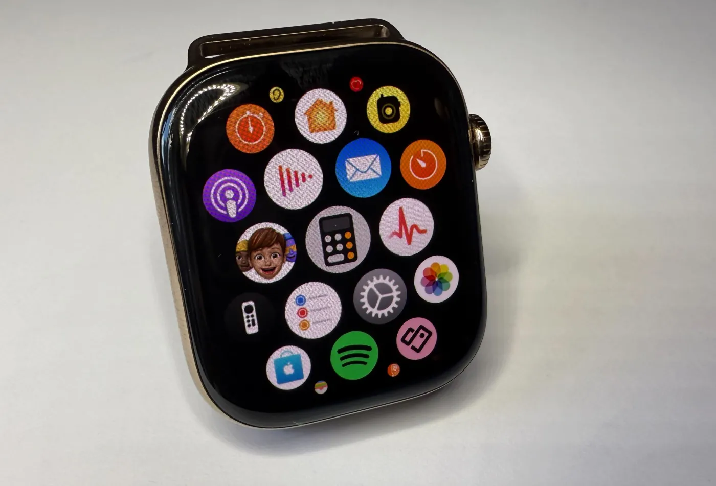 apple-watch-10-38301475.jpg