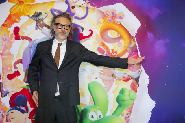 Do TVN wraca satyryczny przebój Szymona Majewskiego. "Przebudzenie po długim śnie zimowym"