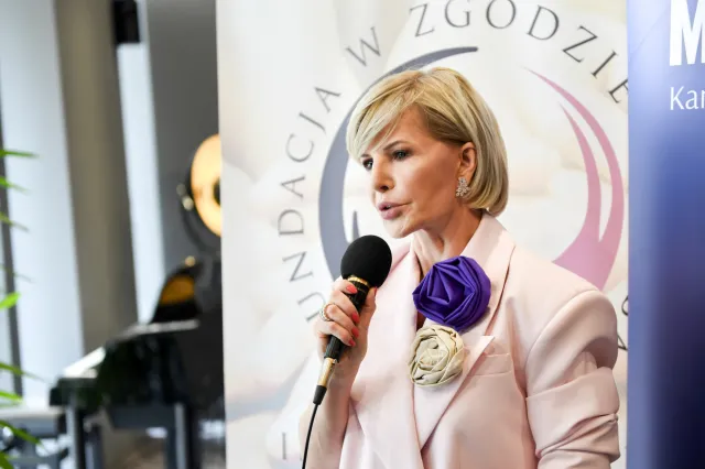 Joanna Racewicz zaszokowana raportem MON  o podkomisji smoleńskiej. "Operacja na otwartym sercu"