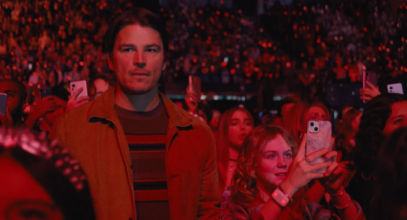 Josh Hartnett i Ariel Donoghue w filmie "Pułapka"