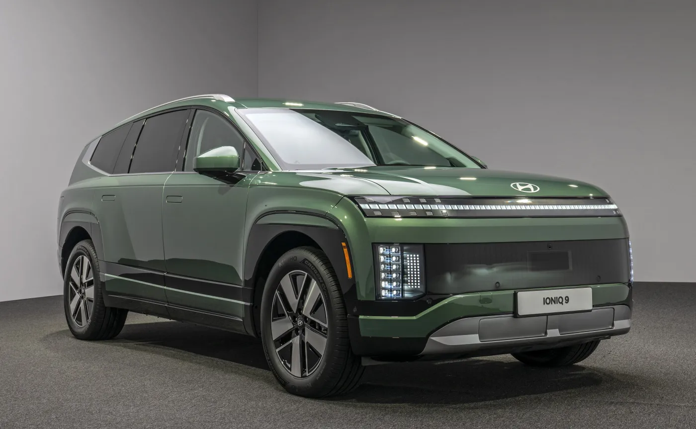hyundai-ioniq-9-38347987.jpg